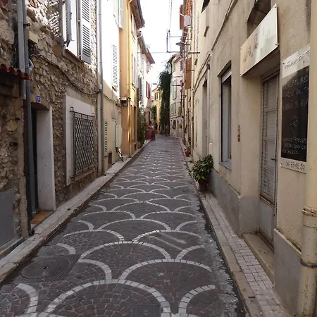 Lägenhet Les Haciendas - 5 Dans Le Viel Antibes